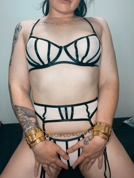 bethany_raexo