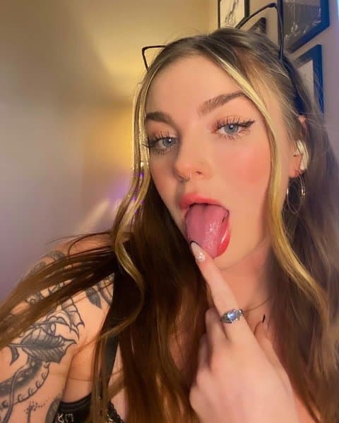 itskhloeexoxo