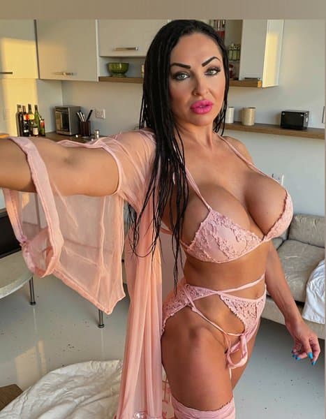 chrissy_sztanek