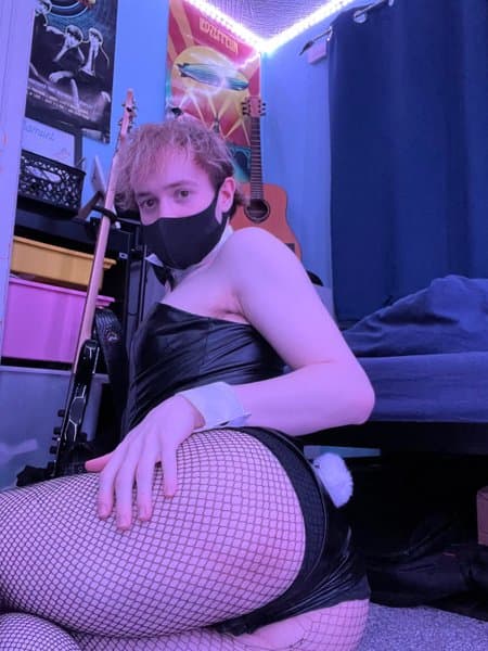 submissve_egg